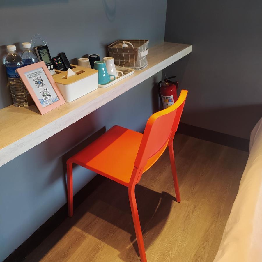 Mula Hostel Tainan Luaran gambar