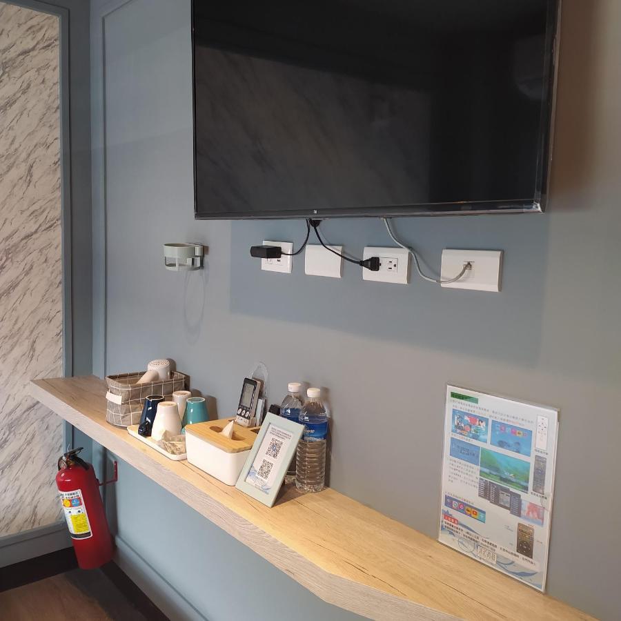 Mula Hostel Tainan Luaran gambar